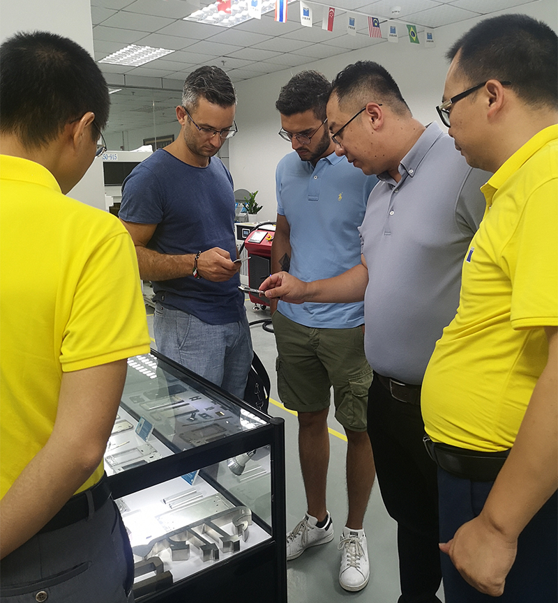 尚拓激光展廳現(xiàn)場